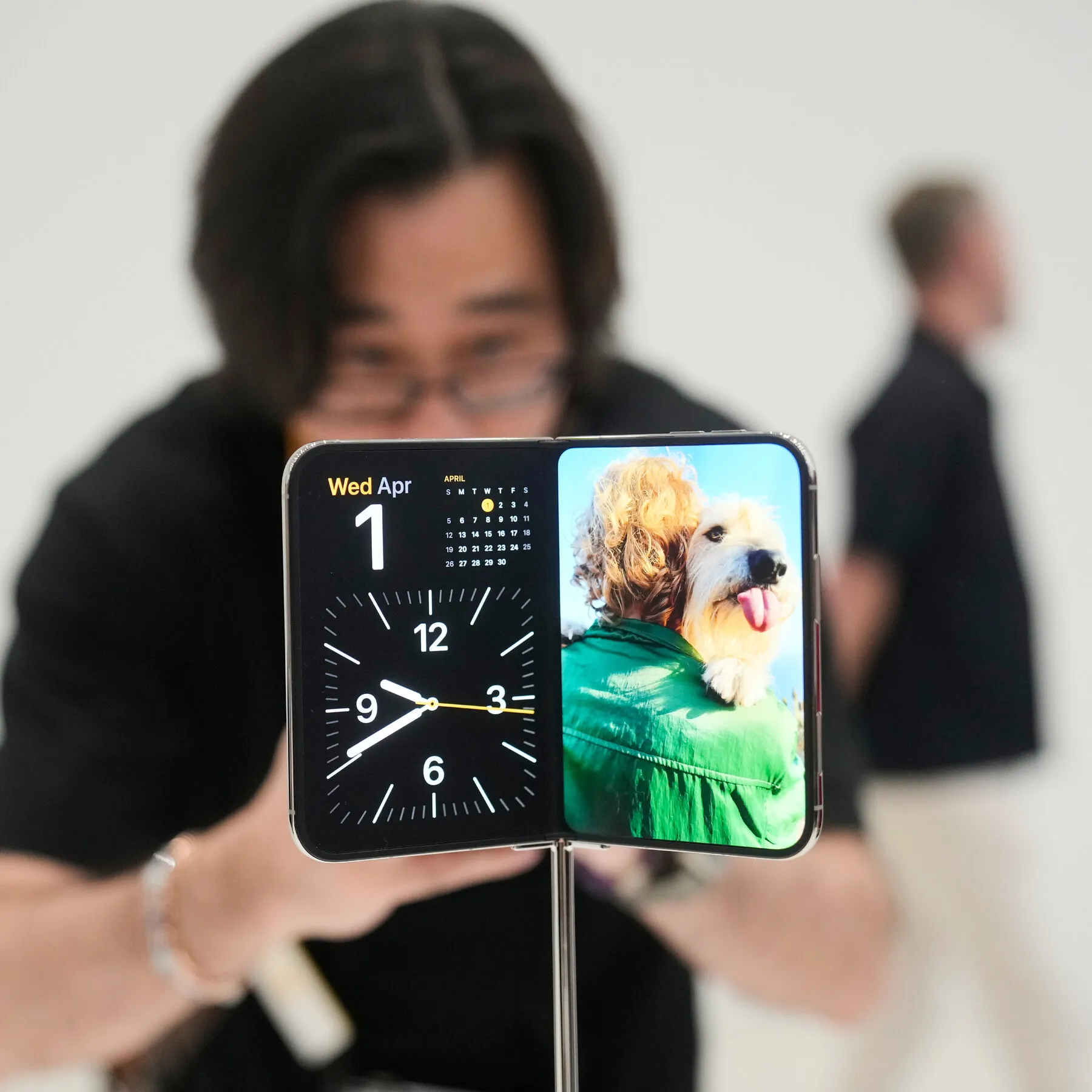 Apple Unveils the iPhone Duo, a Foldable Phone That Costs $1,999